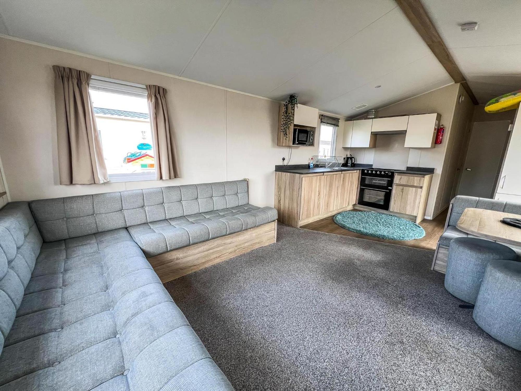 Modern 6 Berth Caravan With Wifi At St Osyth Beach In Essex Ref 28051Fv Clacton-on-Sea Buitenkant foto